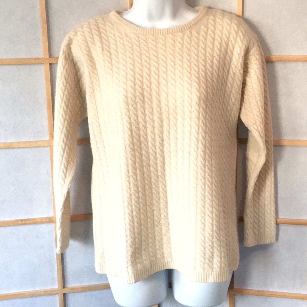 Sutton Studio Cashmere Winter White Cable-Knit Sweater